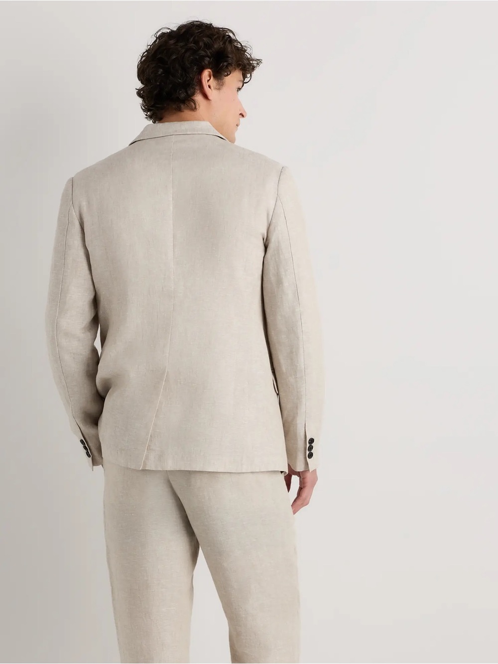 QUINCE 100% EUROPEAN LINEN BLAZER IN FLAX - Picture 9 of 11